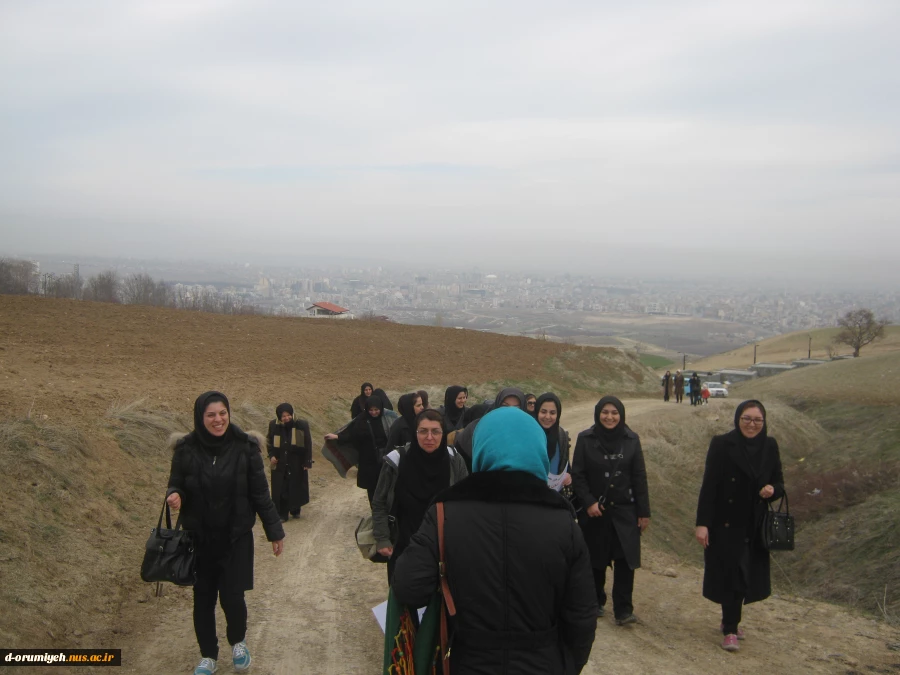 همایش کوهپیمایی  وراهپیمایی اساتیدوکارکنان  در مسیر کوه سیرارومیه